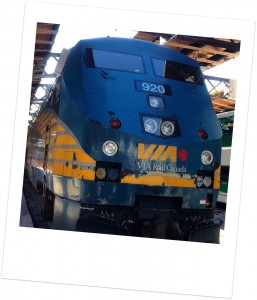 canada-train-locomotive