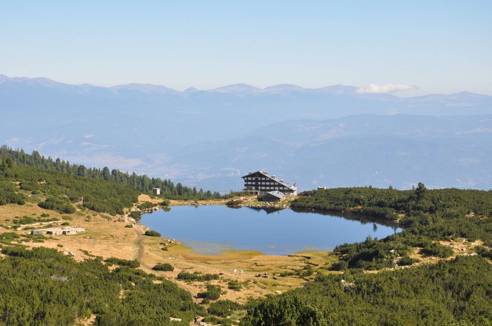 Le lac Bezbog dans le massif du Pirin