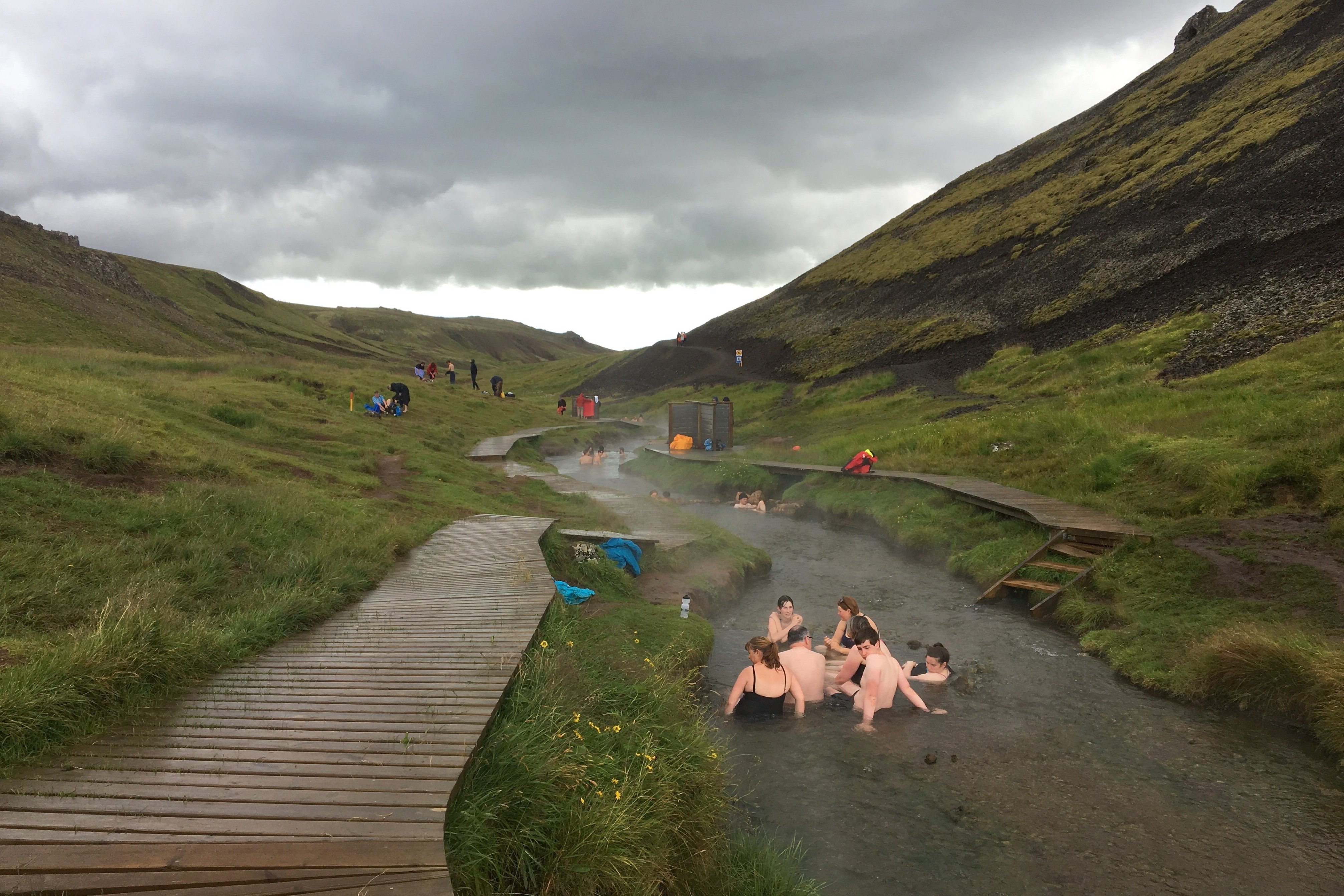 La rivière chaude de Reykjadalur à Hveragerði